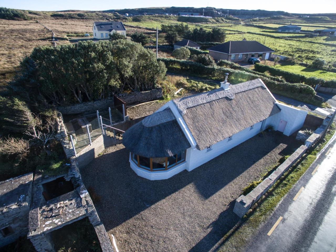 Storytellers Cottage Ballycotteen Dış mekan fotoğraf