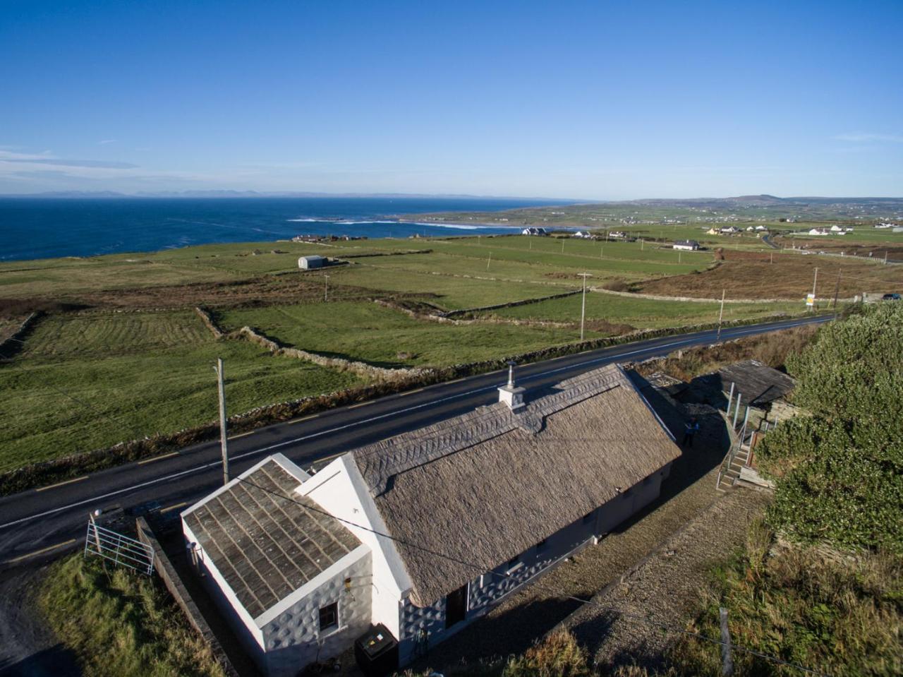 Storytellers Cottage Ballycotteen Dış mekan fotoğraf